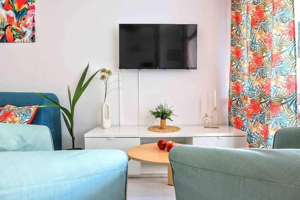 Tropical Holiday Apartment - Parking, Wifi, Ac Torremolinos