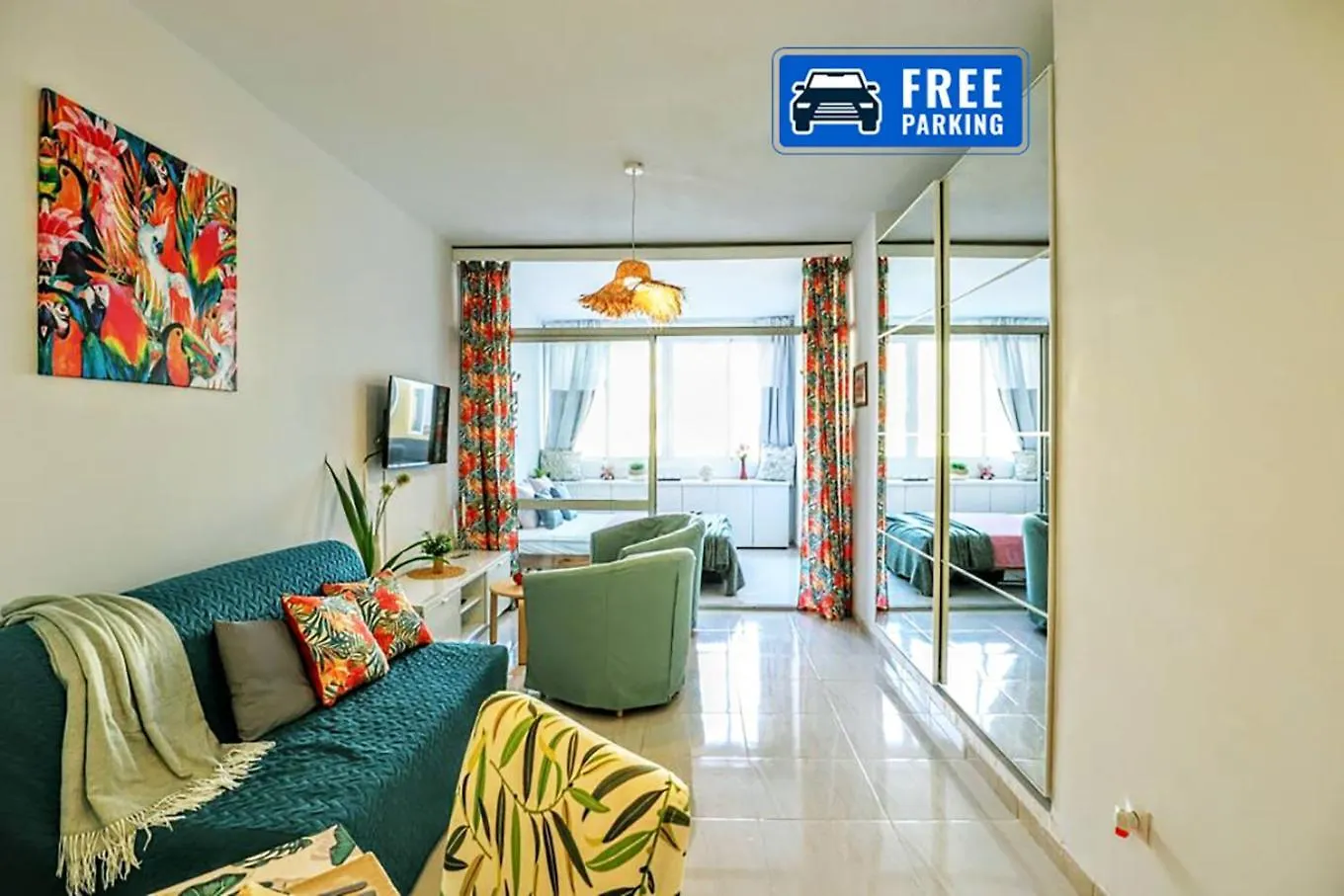 Tropical Holiday Apartment - Parking, Wifi, Ac Torremolinos Spanje