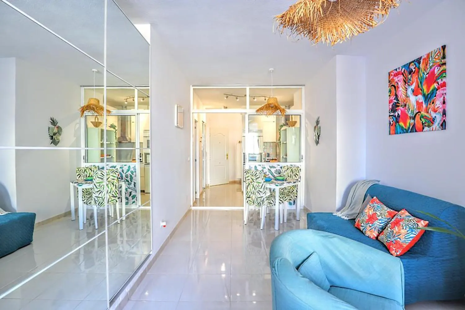 Tropical Holiday Apartment - Parking, Wifi, Ac Torremolinos