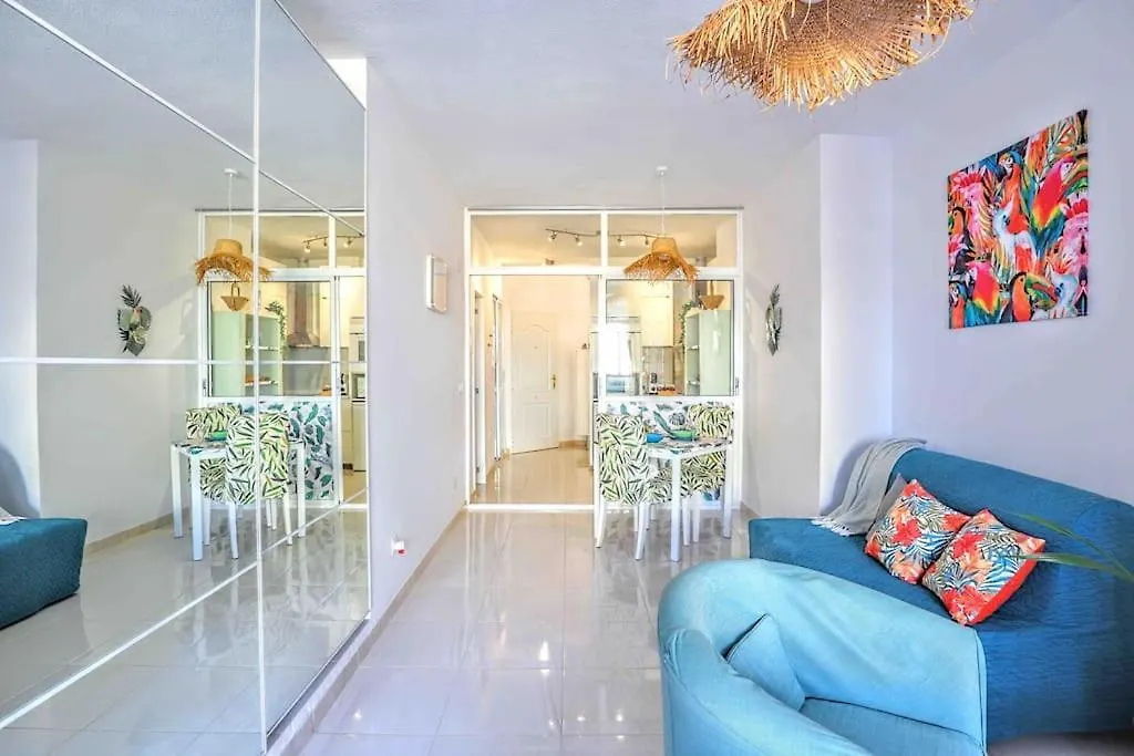 Tropical Holiday Apartment - Parking, Wifi, Ac Torremolinos 0*,