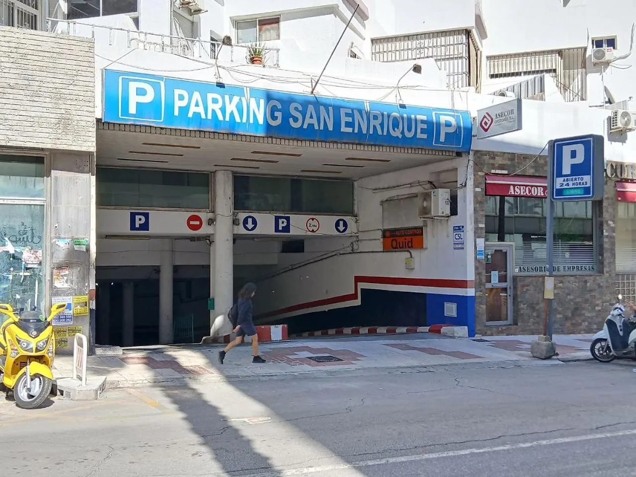 Tropical Holiday Apartment - Parking, Wifi, Ac Torremolinos